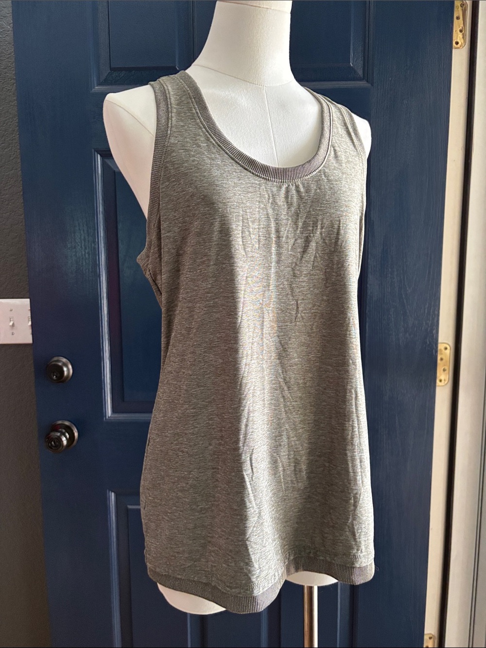 🌸2/$20🌸 EDDIE BAUER Gray Lightweight Racerback Tank ribbed hem